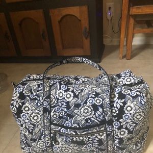 NWOT VERA BRADLEY Iconic Travel Duffle
